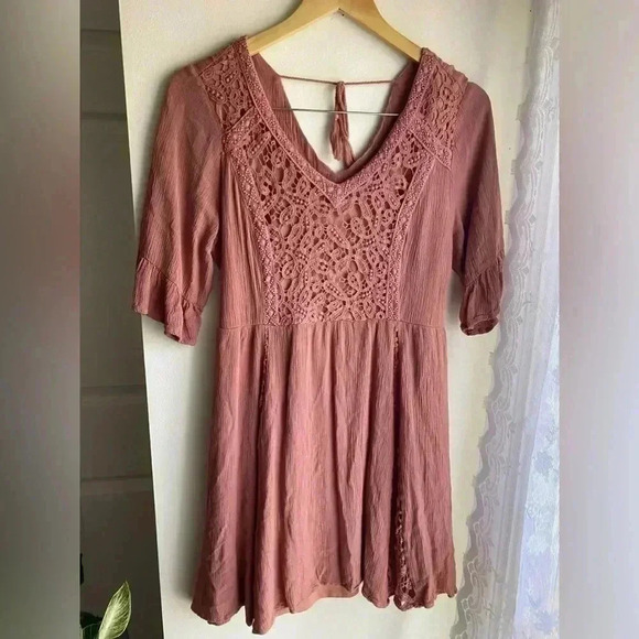 Maurice’s Dusty Rose Lace Mini 3/4 Ruffle Sleeve Dress Gauze Fit & Flare Boho - Picture 1 of 8